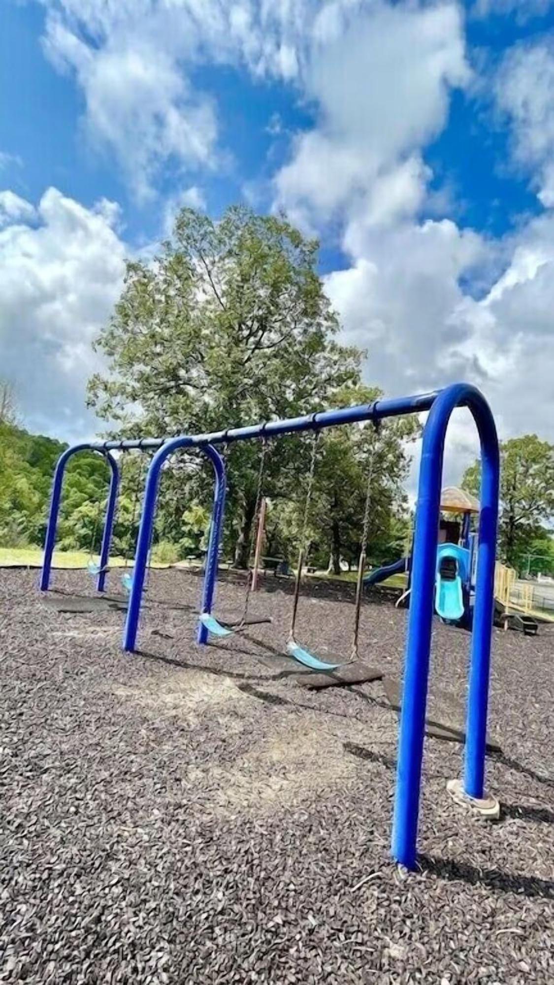 Beautiful Branson Getaway-Next To Silver Dollar City &Tablerock-Family Amenities Екстериор снимка