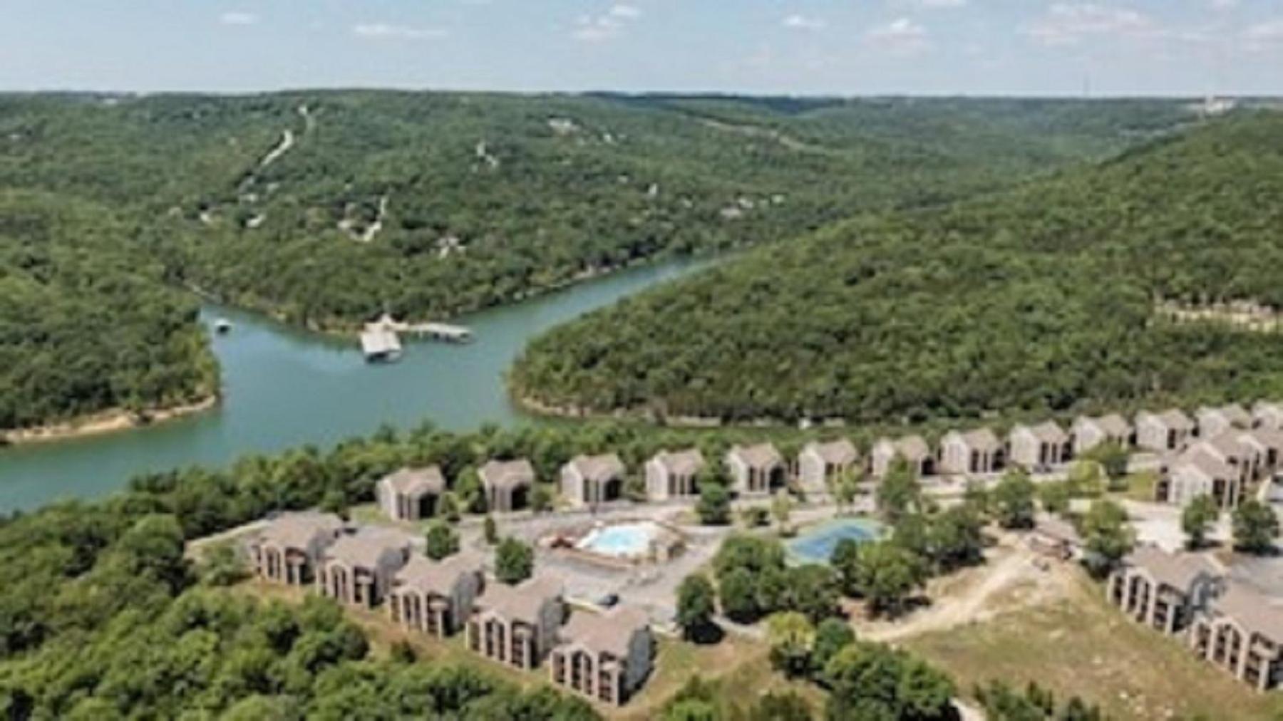 Beautiful Branson Getaway-Next To Silver Dollar City &Tablerock-Family Amenities Екстериор снимка